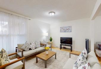 Modern bright cozy 3bed 3bath Vacation house in Ajax, greater Toronto area GTA, ON, Canada allows 18 year olds to book a room