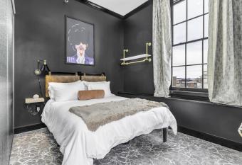 ONE South Boutique Hotel allows 18 year olds to book a room