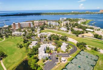 Luxury Condo Pool & Pvt Balcony has Balcony rooms