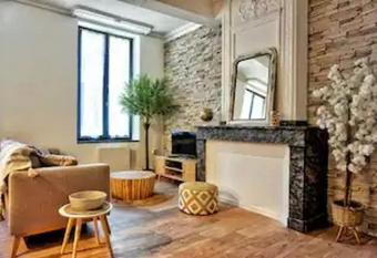 Le Patio allows 18 year olds to book a room