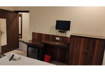 Hotel heera continental, Mathura has Balcony rooms