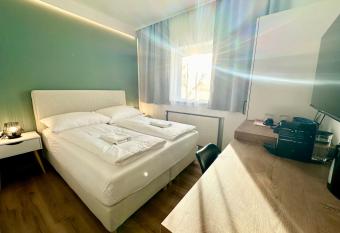 SmartRooms24 allows 18 year olds to book a room