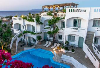 Kurmulis Studios has Balcony rooms