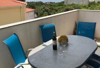 Apartment Gajac Zrce has Balcony rooms
