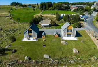 BURON FRANCk has Balcony rooms