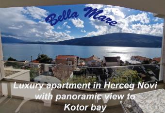 Bella Mare has Balcony rooms