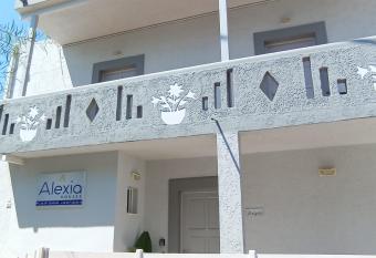 Alexia s Houses has Balcony rooms