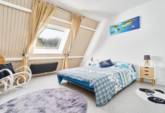 Villa Reims Epernay Champagne Vineyard has Balcony rooms