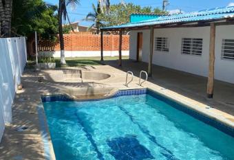 Caba  a con piscina y Cerca al mar VILLA CONEJO has Balcony rooms