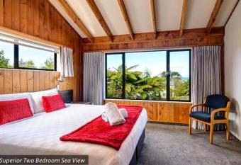 Unit 10 Kaiteri Apartments and Holiday Homes allows 18 year olds to book a room