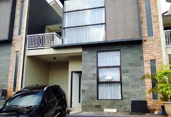 BlueNavy Villa Syariah has Balcony rooms