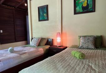 Casita Lidia Bijagua has Balcony rooms