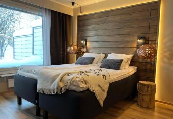 Townhouse with SAUNA&FREE PARKING close to Santa Claus Village & Santa Park allows 18 year olds to book a room