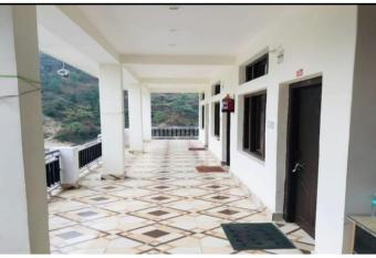 Raj Palace, Uttarkashi has Balcony rooms