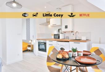 Little Cosy - T2 avec parking allows 18 year olds to book a room