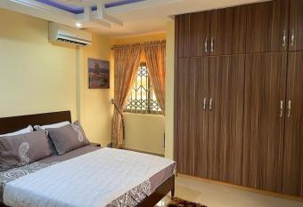 CSL Apartments has Balcony rooms