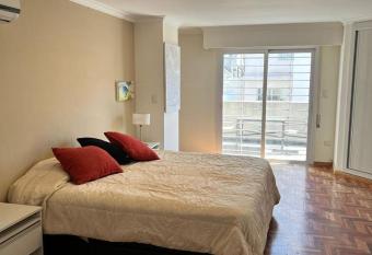 Poeta Lugones 370 allows 18 year olds to book a room