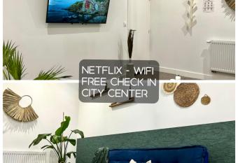 Ebenia - 4 pers - Netflix & Wifi - Lille - Tourcoing allows 18 year olds to book a room