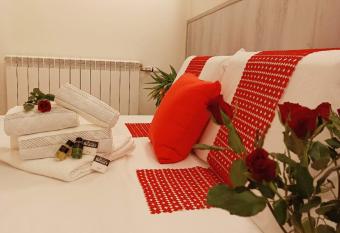 Arcobaleno Rooms Venezia-Mestre has Balcony rooms