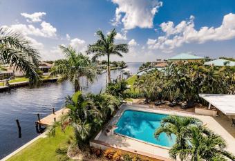 Waterfront Paradise has Balcony rooms