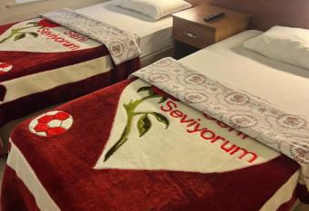   ekercigiller grup konuk evi allows 18 year olds to book a room