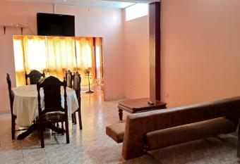 Inmobiliaria Leon allows 18 year olds to book a room