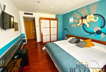 Hotel Plaza Inn allows 18 year olds to book a room