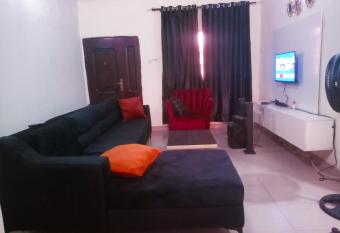 WISDOM APARTMENT AND SHORTLET PORT HARCOURT has Balcony rooms