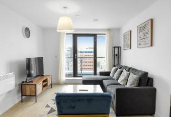 High rise 2 Bedroom & 2 Bath Apartment with Parking, balcony & amazing view has Balcony rooms