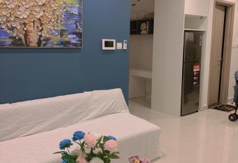 C  n h    ngh    d     ng 1 ph  ng ng    Vinhome Oceanpark Gia L  m H   N   i has Balcony rooms