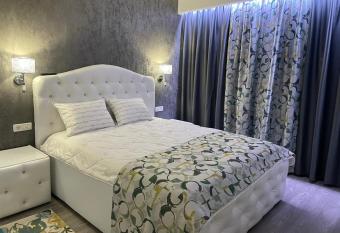 Amira 2 has Balcony rooms