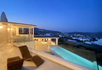 Aura villa a story to tell has rooms with a private hot tub