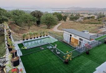 Heavenly Winds Villa has Balcony rooms