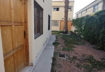 Departamento c  ntrico en Luj  n de Cuyo has Balcony rooms