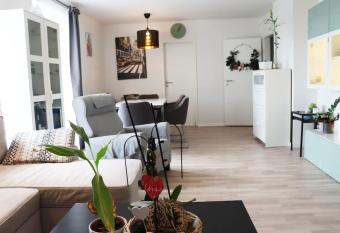 gem  tliche & ruhige Unterkunft has Balcony rooms