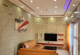 joli appartement meubl   pour vos sejours has Balcony rooms