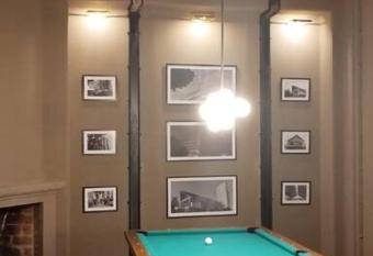 Depto en Torre Leloir - Ciudad Mendoza has rooms with a private hot tub