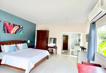 Lay Back Villa C3 Kitchen & High Speed Internet has Balcony rooms