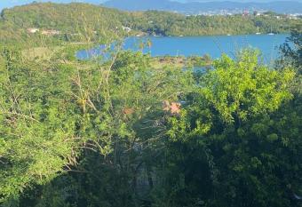 Belv  d  re allows 18 year olds to book a room