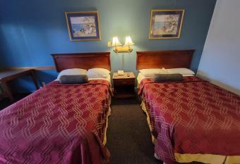 Shrewood Motel has Balcony rooms