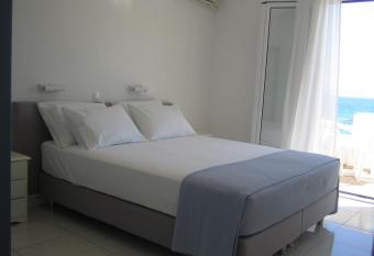 Seaside Studios allows 18 year olds to book a room