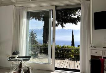 Vakantiebungalow Gardameer allows 18 year olds to book a room