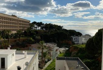 Olhos D   gua - Albufeira has Balcony rooms