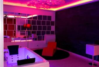 Jeu de regards - Jacuzzi/Baln  o has Balcony rooms