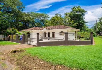 Casa Miel has Balcony rooms