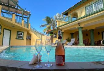 Beautiful Villa Westpunt has Balcony rooms