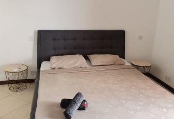 Villa with 6 bedroom en suite has Balcony rooms