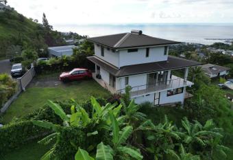 Manapiti on the hill allows 18 year olds to book a room