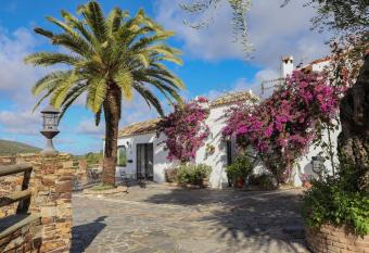 Cortijo Huerta Dorotea has Balcony rooms