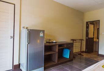 Sweet Mango Khaolak allows 18 year olds to book a room